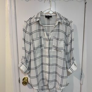 womens button down medium white checker top